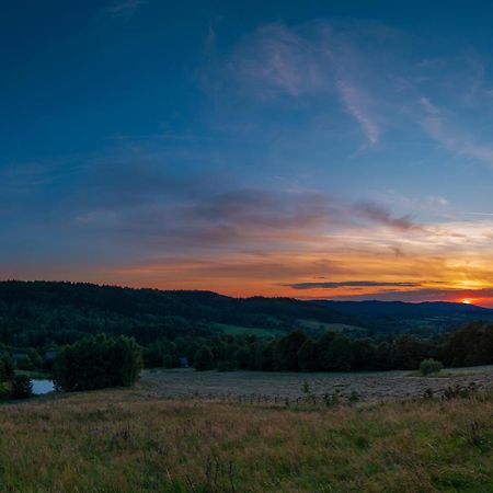 Rezydencja Bukowy Dwor Czarna  Buitenkant foto
