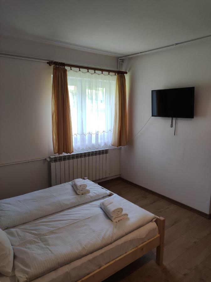 Rezydencja Bukowy Dwor Czarna  Buitenkant foto