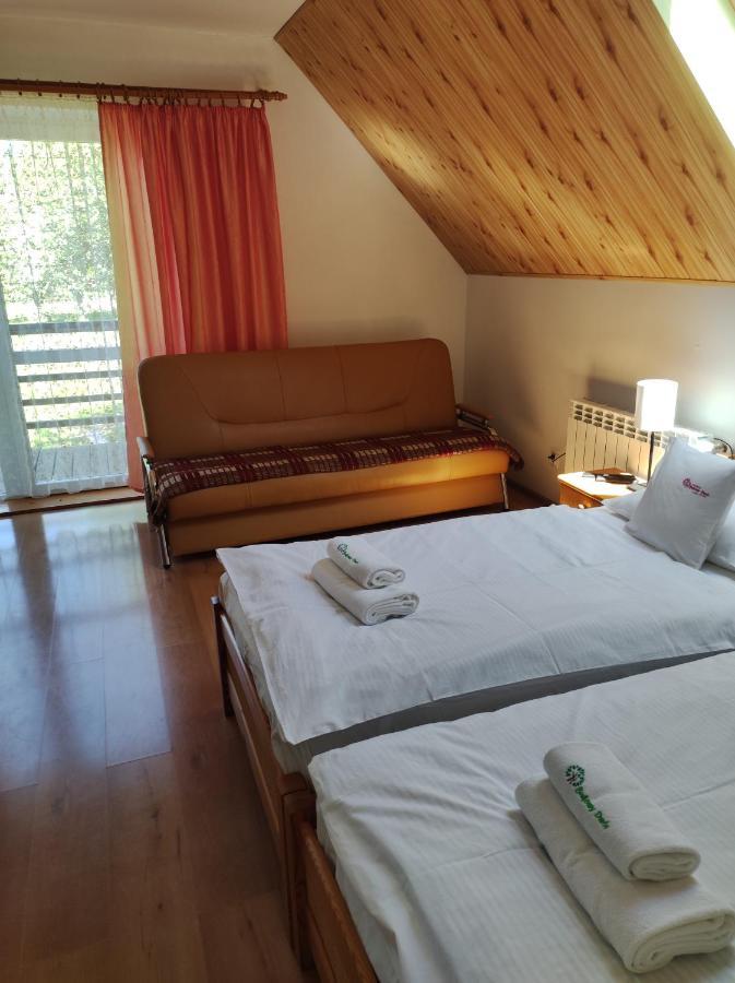 Rezydencja Bukowy Dwor Czarna  Buitenkant foto