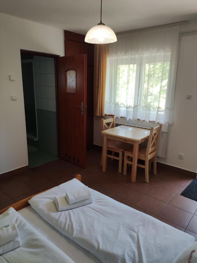 Rezydencja Bukowy Dwor Czarna  Buitenkant foto